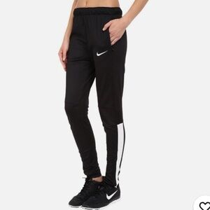 VTG Nike Men's Dry-Fit Soccer Joggers Pants Black/White SZ Medium